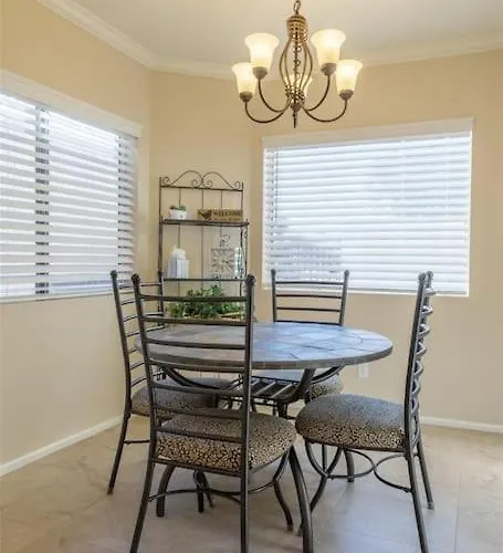 Cozy, Quiet House, Covered Patio Dining, Sun Ferienhaus Chandler